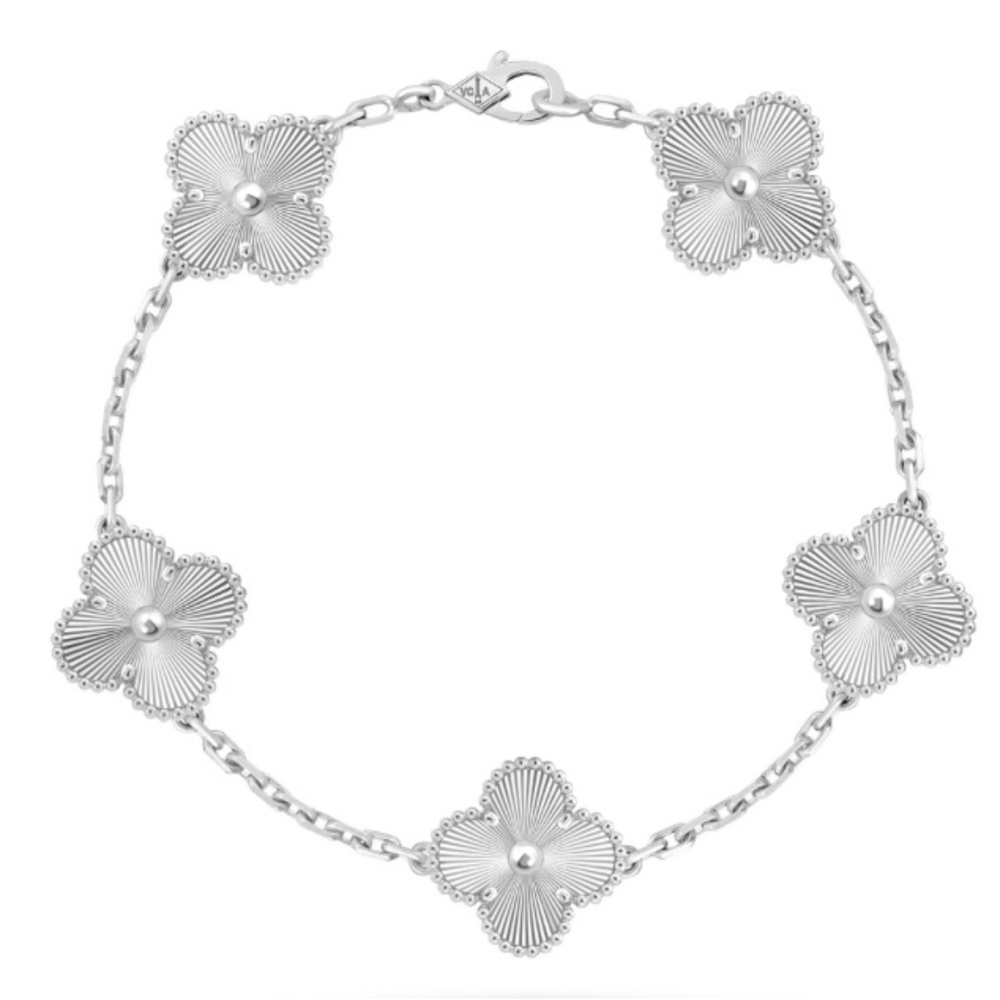 VINTAGE STYLE ALHAMBRA SILVER FOUR LEAF CLOVER BRACELET RESTOCKED!